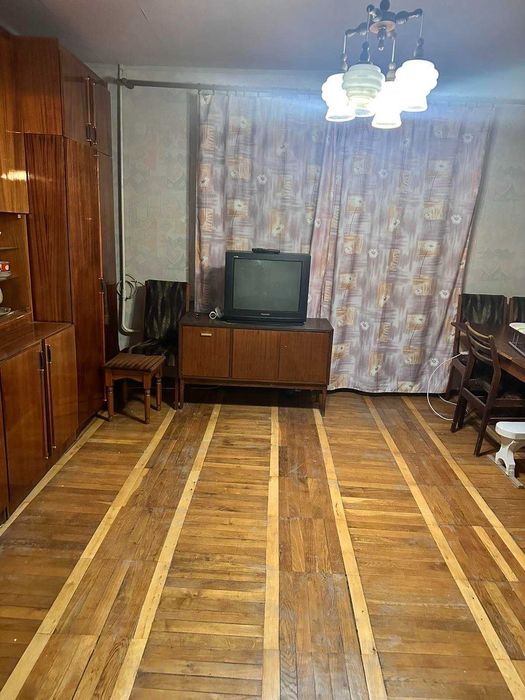 4-х комнатная квартира м. Индустриальная