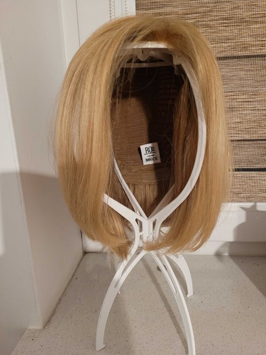 Peruka z włosów naturalnych