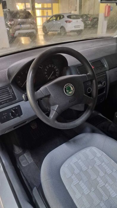Skoda Fabia Break Apenas 108 mil Km