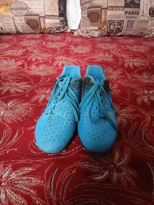 Футбольне взуття