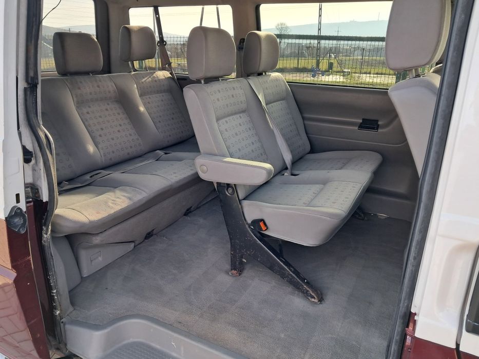Vw Volkswagen Transporter T4 Caravelle 7os 2.5 TDI