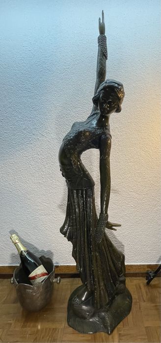 Replica em bronze de original de Demetre Haralamb Chiparus com 126 cm
