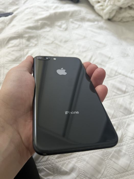 Iphone 8 plus 64gb
