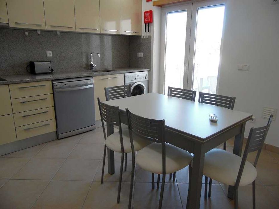 VILLA CHARM-V3 c/Piscina+Jardim Priv+garagem -Olhos de água/Albufeira