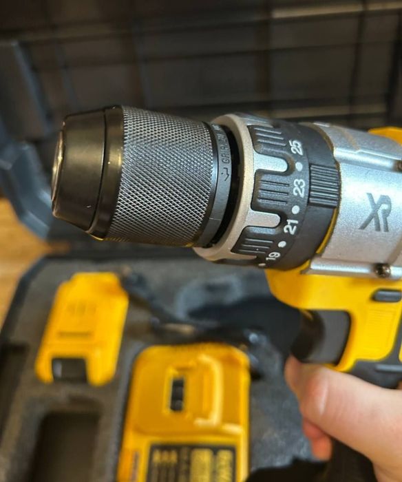 Безщітковий Ударний  шуруповерт DeWALT 36V 6AH металевий патрон 13мм