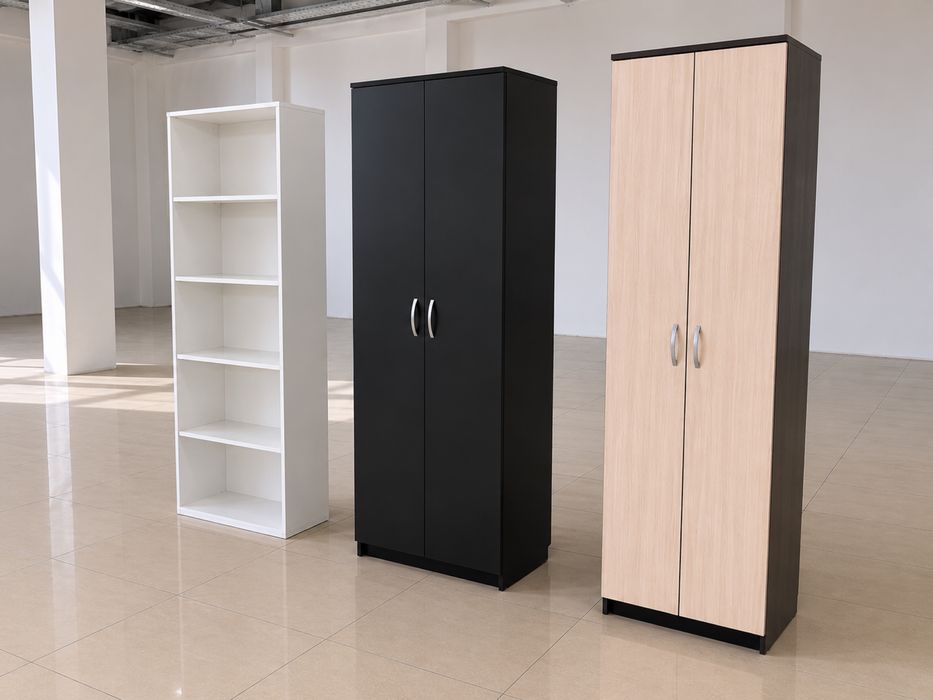 РОЗПРОДАЖ столи тумби шафи дивани крісла стільці офісні меблі