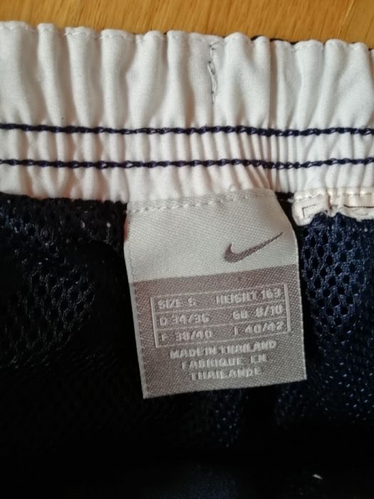 Spodnie Nike za kolano