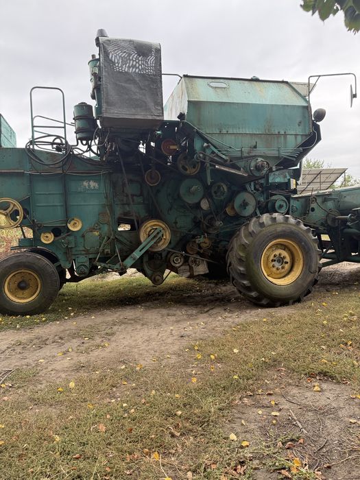 Єнісей 1200 комбайн