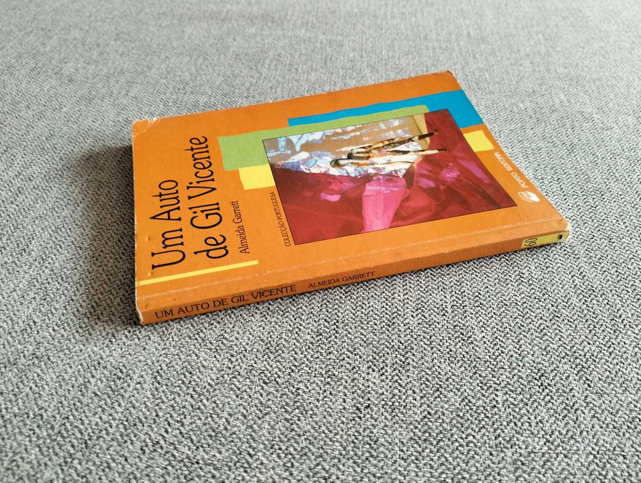 Livro "Um auto de Gil Vicente" de Almeida Garrett