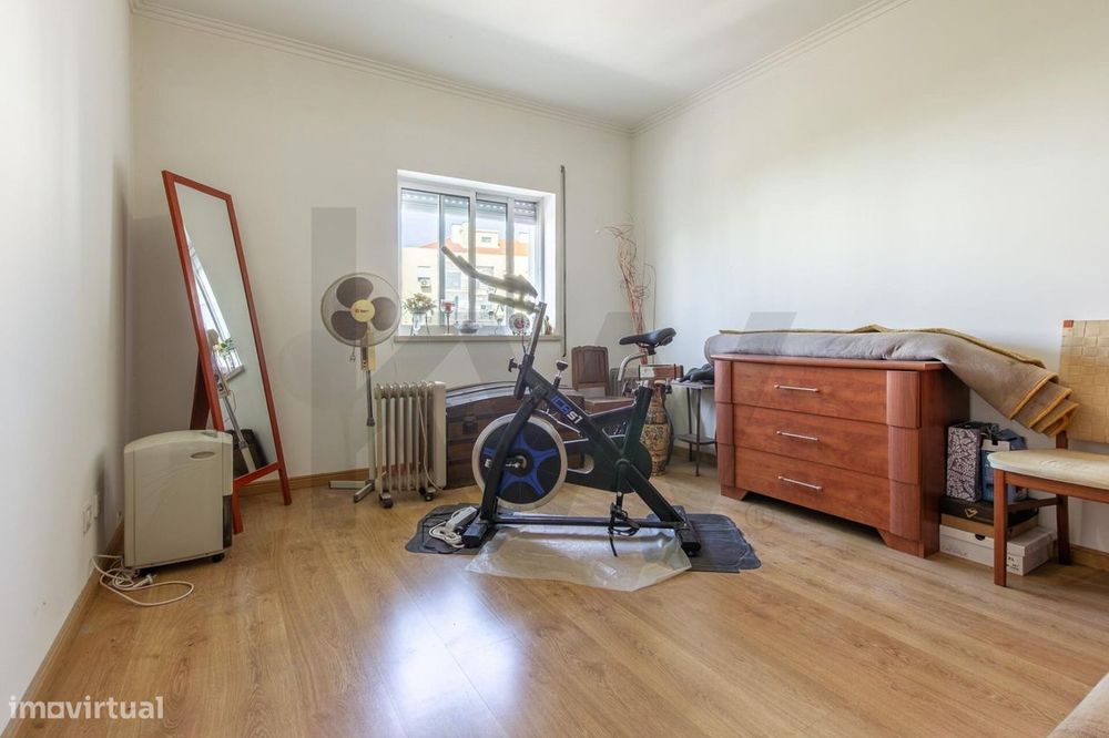 Apartamento T3 com Suíte, Lareira, Três Varandas e Arrecadação | Monti