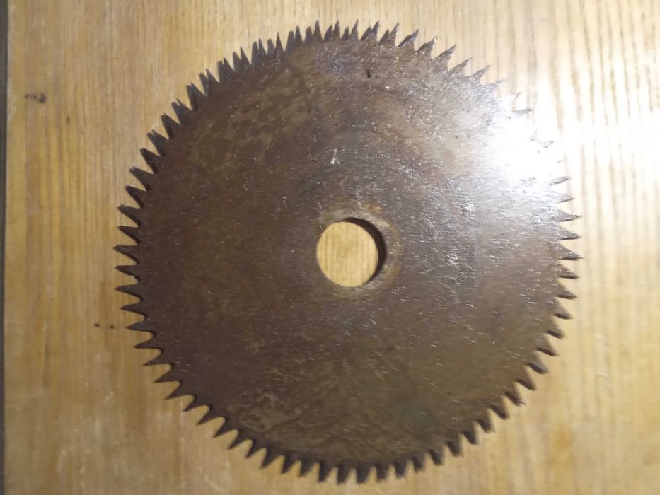 пила дискова по дереву, пильні  диски для циркулярки