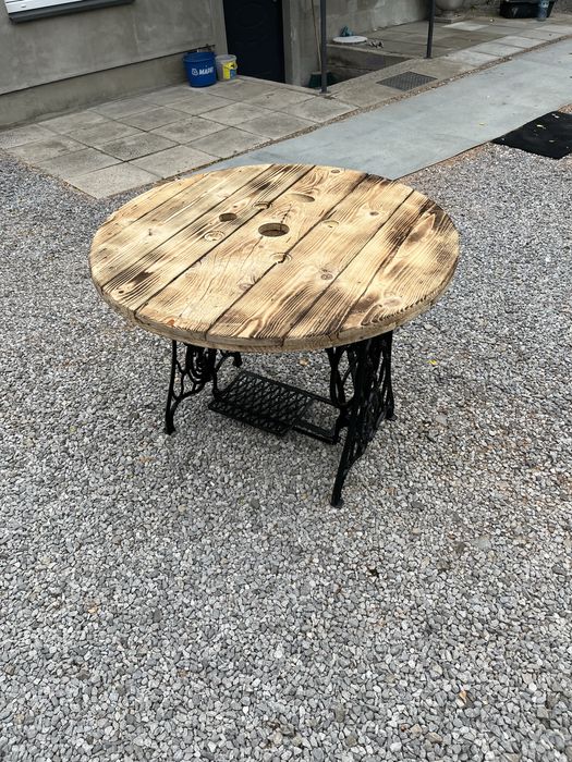 Stół z maszyny Singer