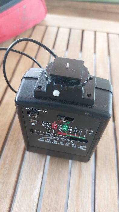 Lampa błyskowa NISSIN