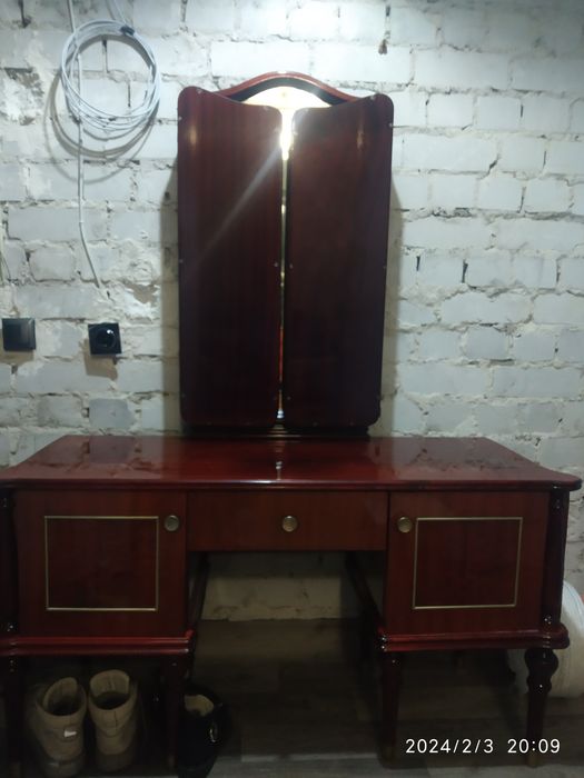 Трельяж Режанс Махагони,Румыния