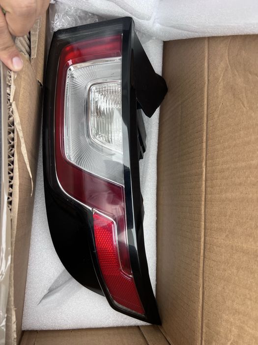 Farol traseiro evoque