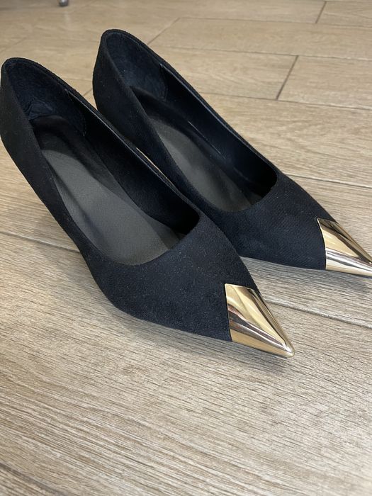 Замшеві туфлі 37 розмір