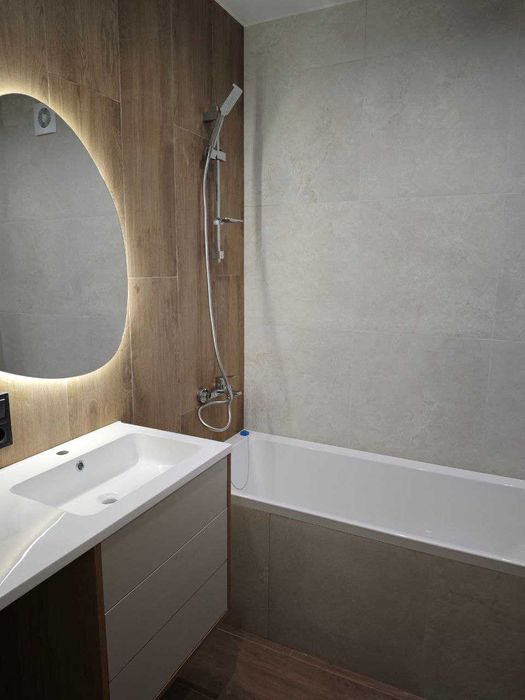 Продаж 2-к квартири з дизайнерським ремонтом — ЖК Новий Квартал