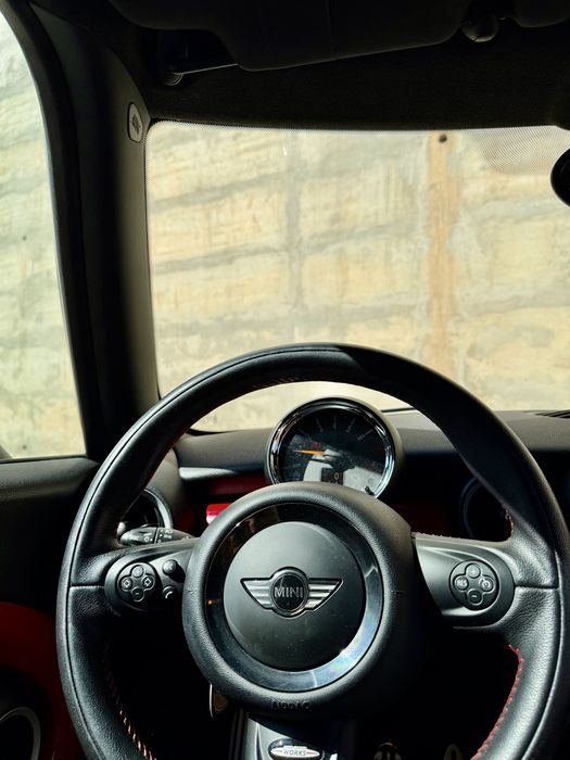 MINI John Cooper Works — fotografia 10