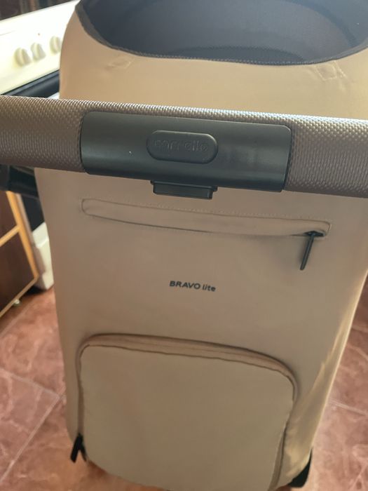 Прогулянкова коляска Carrello Bravo M/Lite