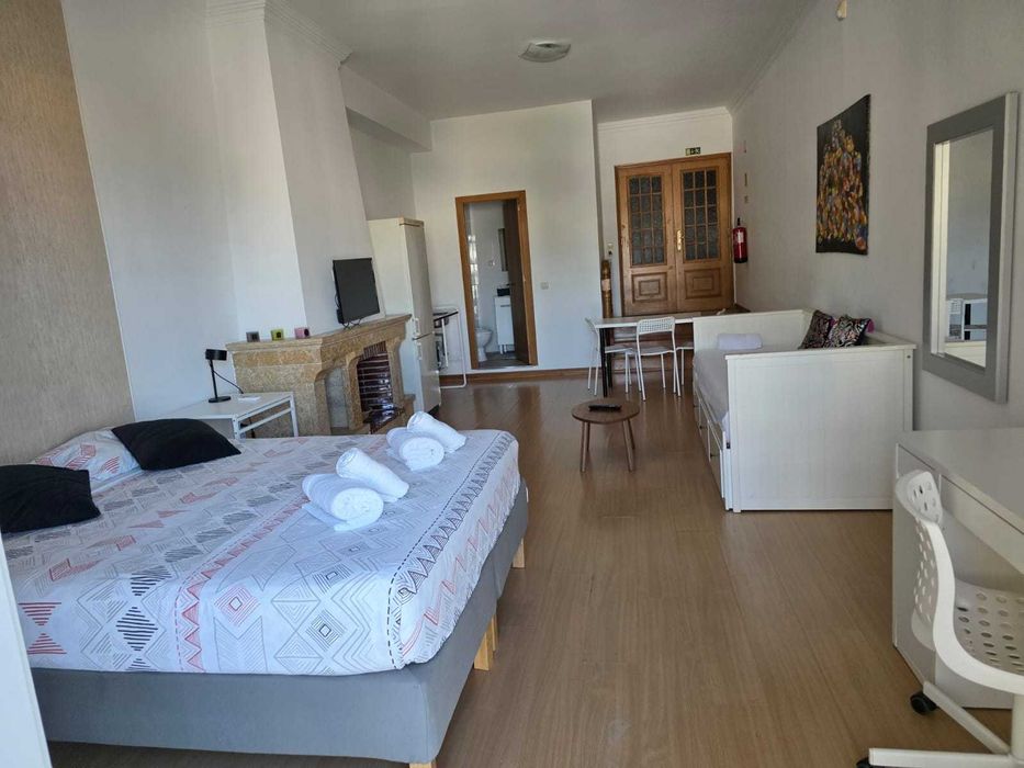 Estudio T0 Parede Linha de Cascais