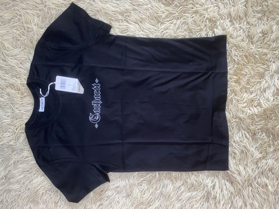 T-Shirt Carhartt Preta – Tamanho L – Nova com Etiqueta