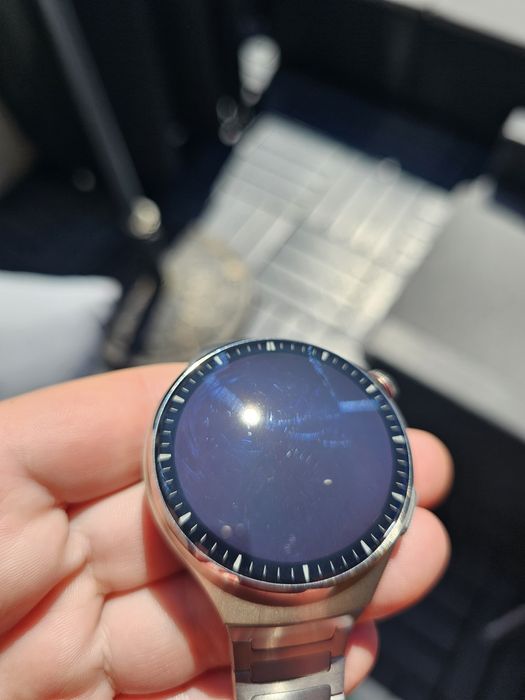 Huawei Watch 4 Pro Elite – tytanowa bransoleta + 2 dodatkowe paski
