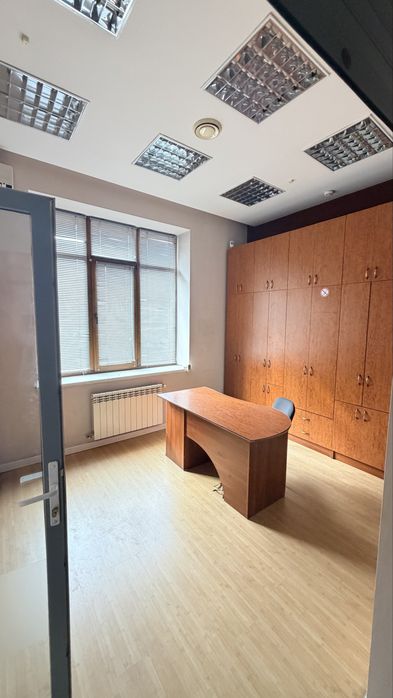 Чудове приміщення в центрі. Біля стометрівки.