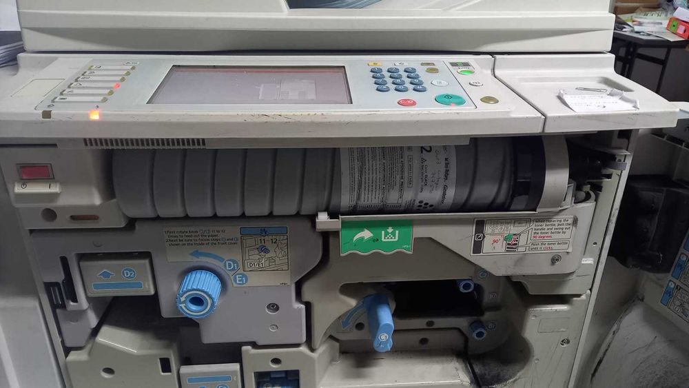 OFEREÇO duas impressoras Ricoh usadas