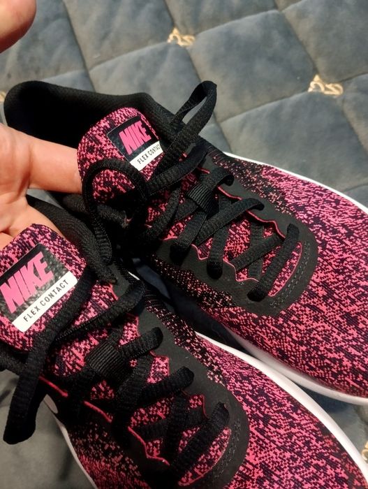 кросівки Nike для дівчинки в ідеальному стані