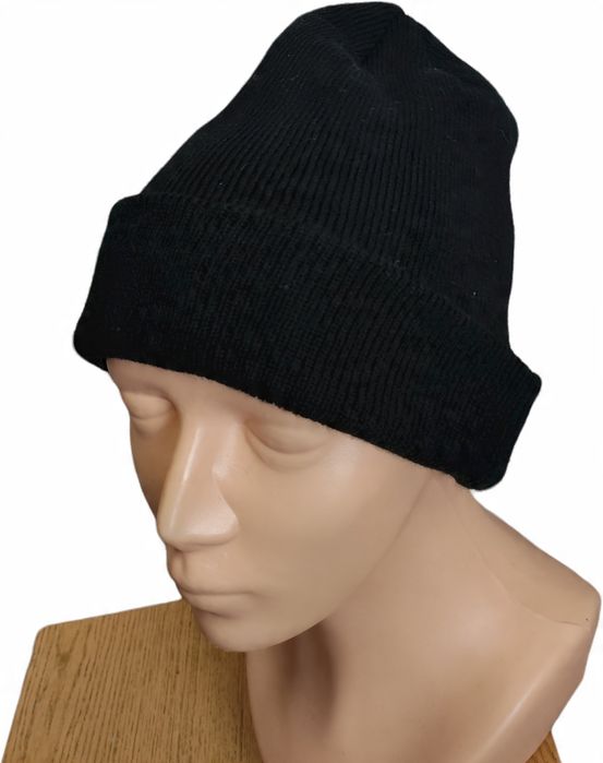 Zimowa czarna klasyczna czapka beanie one size