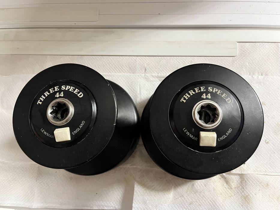 Kabestany Lewmar 44  3-Biegowy.