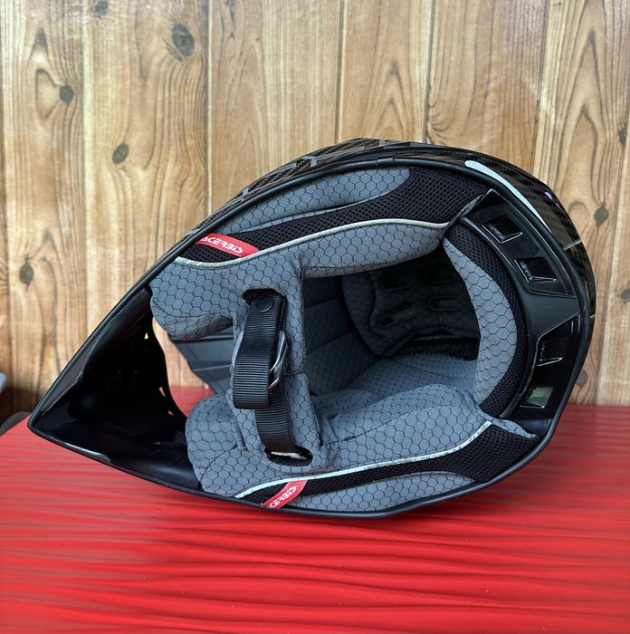 Acerbis Steel Carbon 22.06 розмір L стан супер