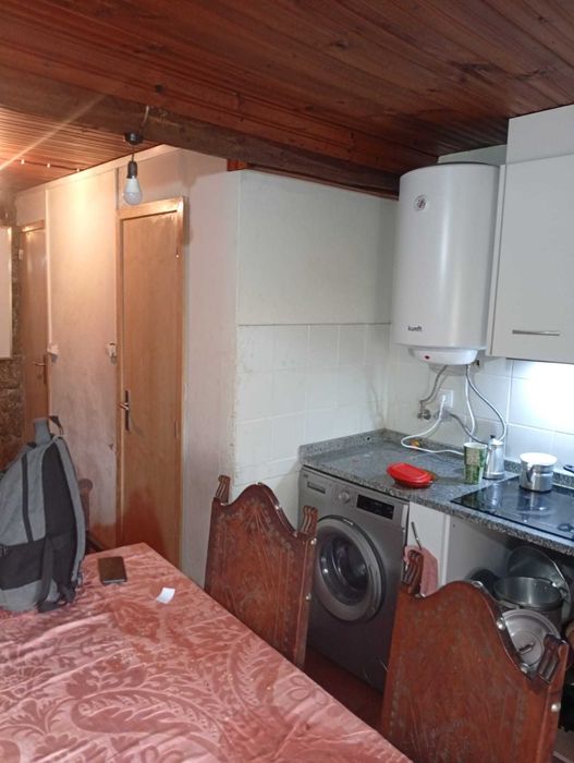 Casa T2 Renovada – Próxima do Centro da Cidade (5 minutos)