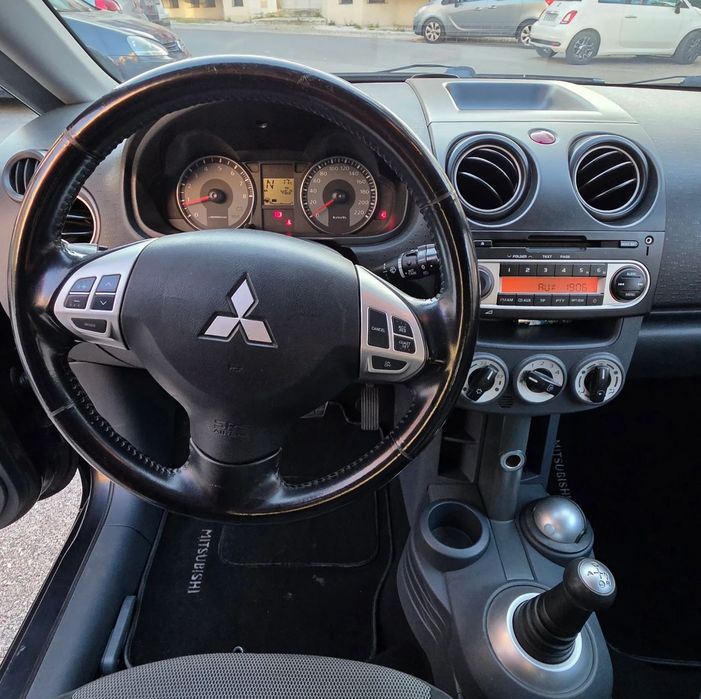 Mitsubishi Colt