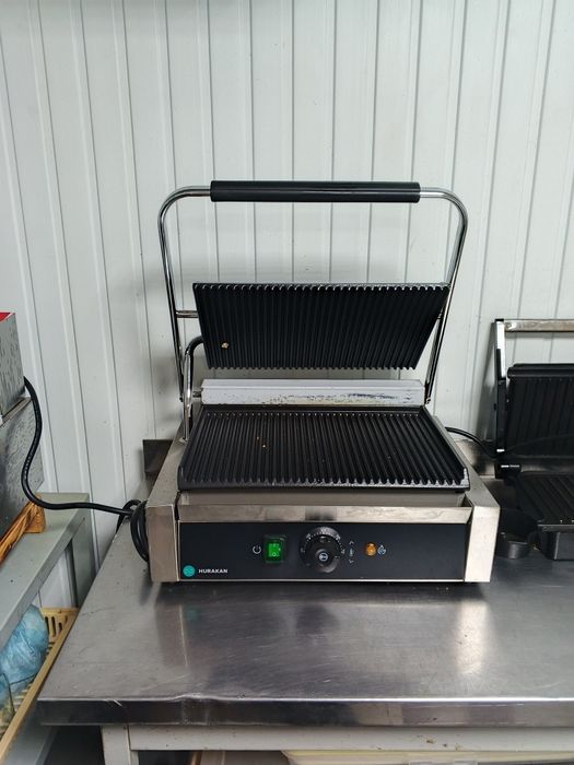 Продам обладнання для пекарні чи кафе.