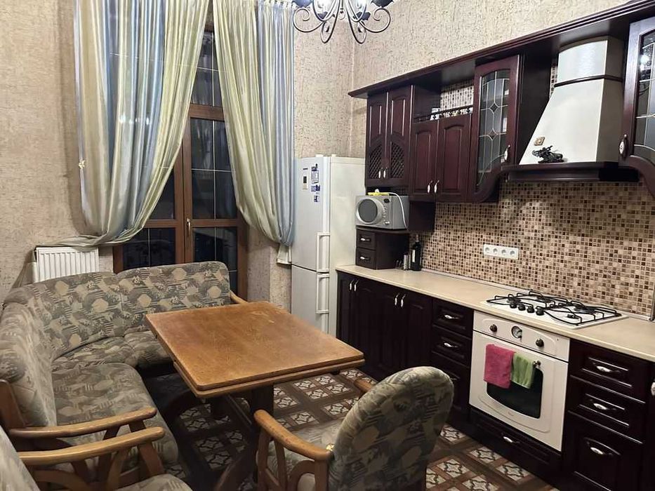 Оренда 2-кімнатної квартири по вул. Личаківська ЦЕНТР МІСТА