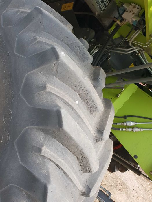 Продам комбайн CLAAS TUCANO 320