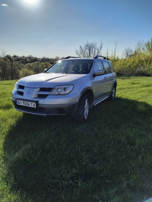 Продам Mitsubishi  Outlander 1