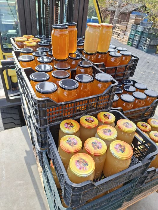 Miód Lipowy. Miodowy box. Pakiet 4 x słoik 900ml wysyłka gratis.