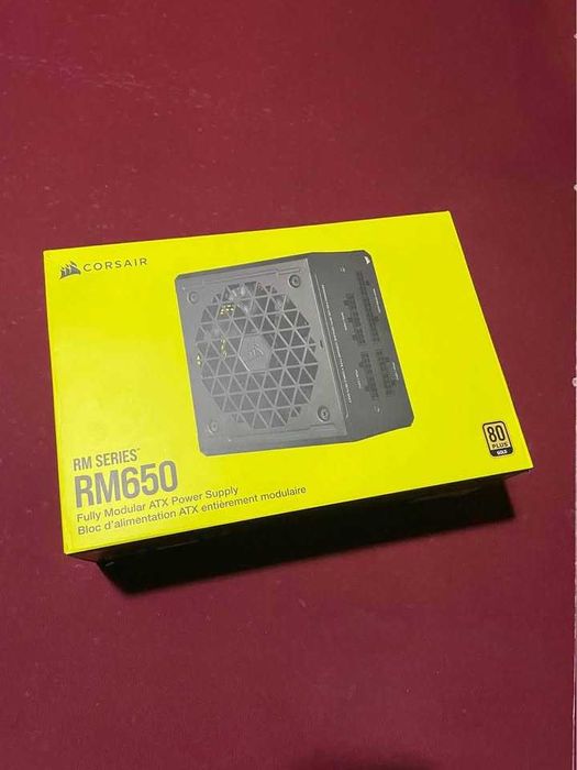 Fonte Alimentação CORSAIR RM650 - 80 PLUS GOLD