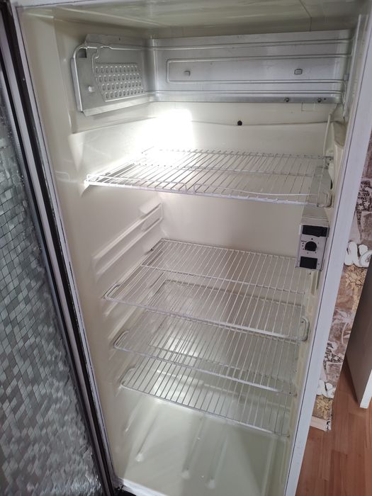 Продам холодильник вітрину