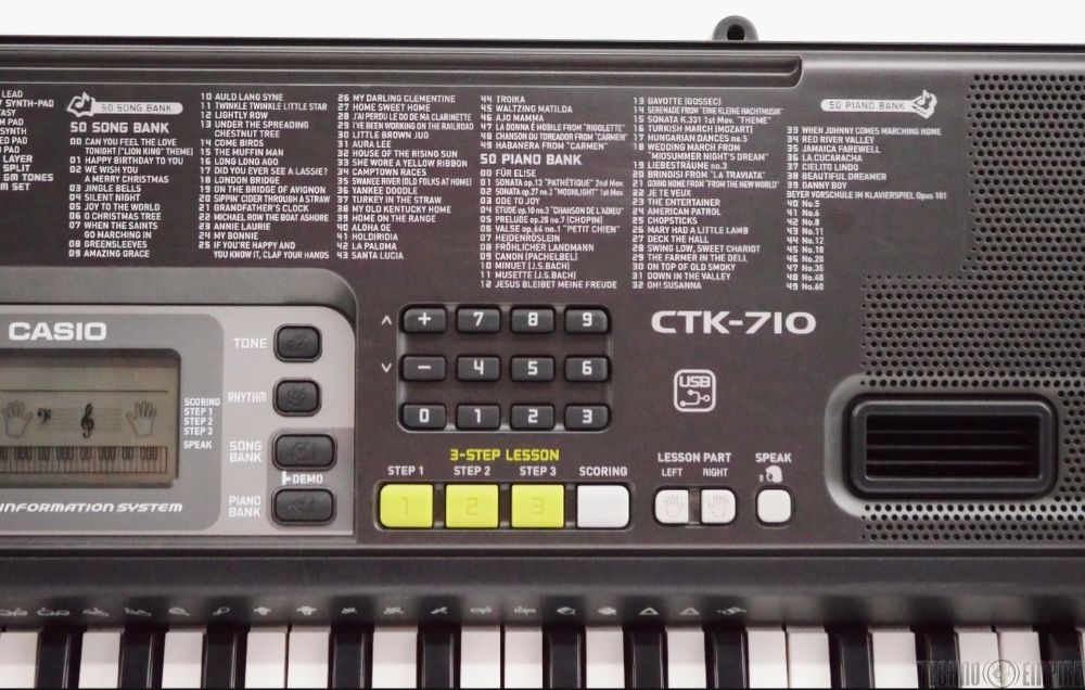 Keyboard Casio,  100 gotowych piosenek, Gniazdo na mikrofon,  USB