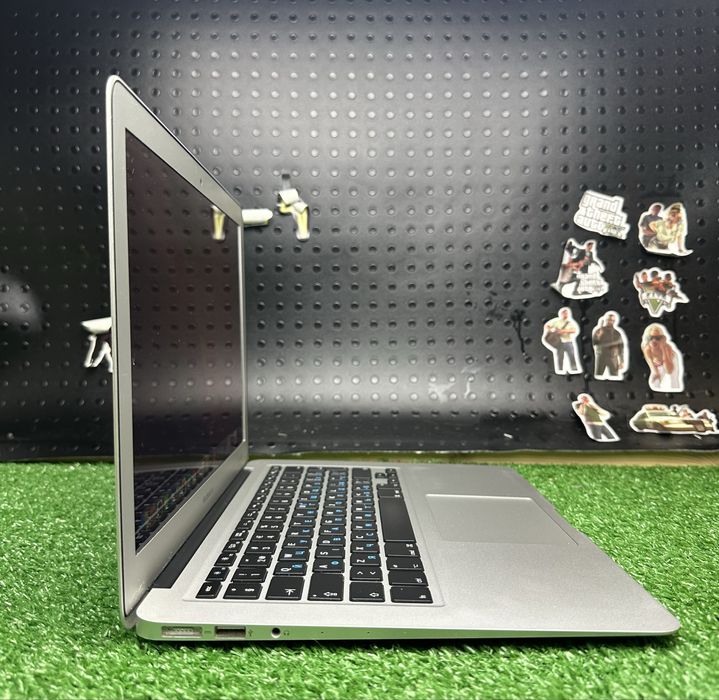 Apple MacBook Air 2015 (A1466) Core i5 8GB ОЗУ/ 128GB SSD (r2251)