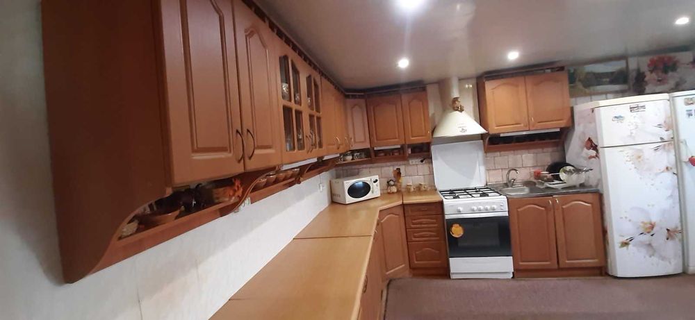 Продається будинок в м. Диканька