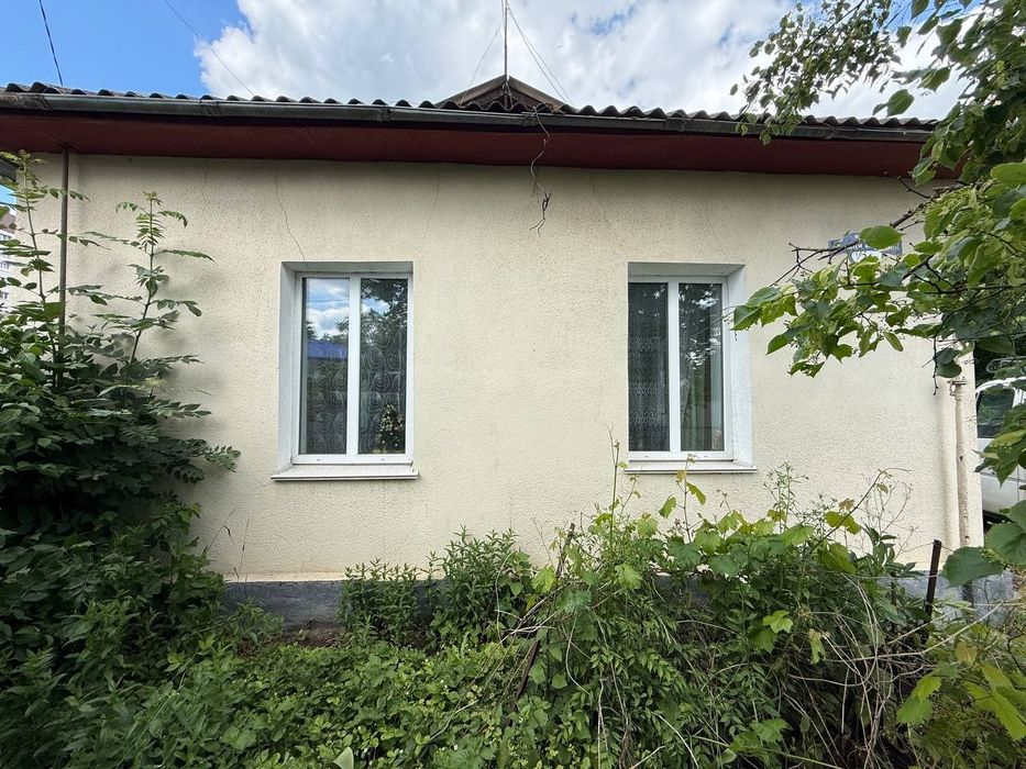 Продам будинок в центральній частині Хмельницького.
