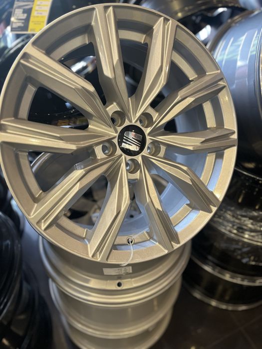 Jantes novas 17 Seat  5x100 vw polo gti audi A1
