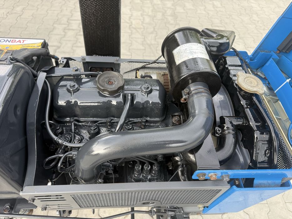 Японський трактор Mitsubishi D1550