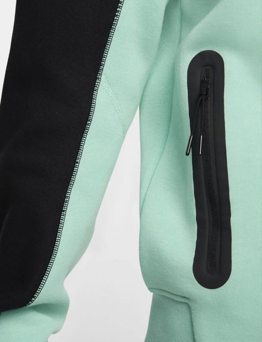 чоловіча Sportswear Tech Fleece Windrunner Black/Turquoise Nike