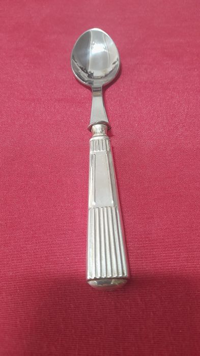 Colher  cabo em prata ( Chá )