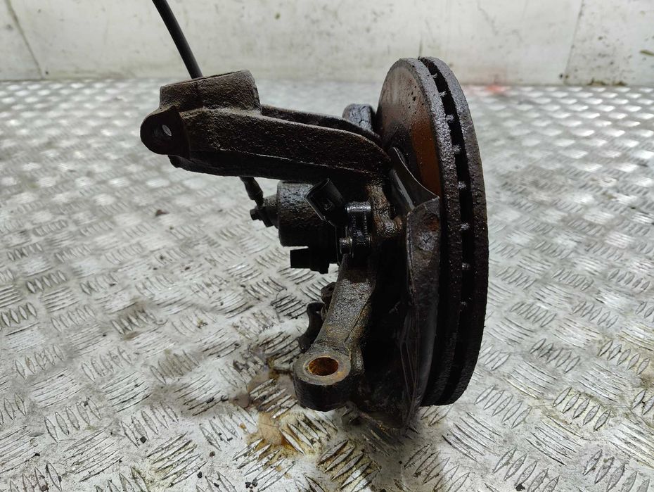 Volkswagen Bora Golf IV Audi A3 8L Seat Leon I 1.6 B Zwrotnica Prawa Przednia Prawy Przód